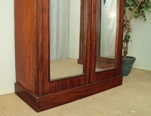 PAIR OF WILLIAM IV MAHOGANY WARDROBES - ADDITIONAL PHOTO 8