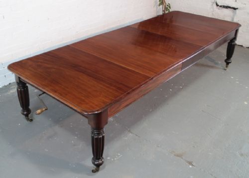 REGENCY MAHOGANY EXTENDING DINING TABLE 10FT7 SEATS 12 - ADDITIONAL PHOTO 5