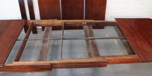 REGENCY MAHOGANY EXTENDING DINING TABLE 10FT7 SEATS 12 - ADDITIONAL PHOTO 8
