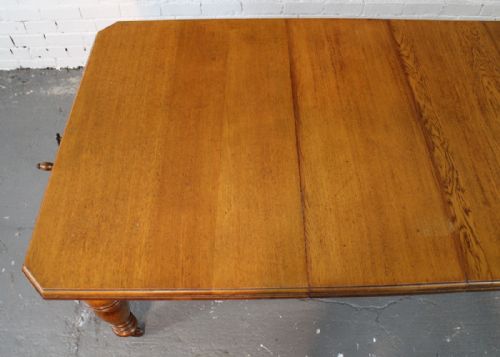 8FT VICTORIAN OAK EXTENDING DINING TABLE SEATS 10 - ADDITIONAL PHOTO 10