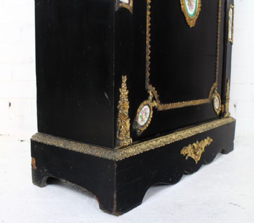 VICTORIAN GILTMETAL PORCELAIN MOUNTED EBONISED PIER CABINET - ADDITIONAL PHOTO 14