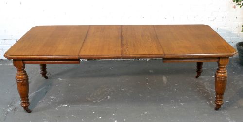 8FT VICTORIAN OAK EXTENDING DINING TABLE SEATS 10 - ADDITIONAL PHOTO 3
