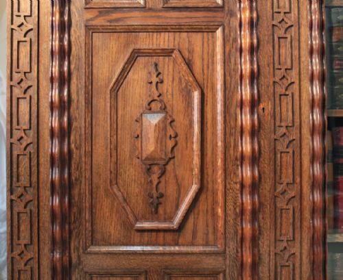 LARGE GOTHIC OAK LIBRARY BOOKCASE LATE 19THEARLY 20TH CENTURY 5FT HIGH - ADDITIONAL PHOTO 5
