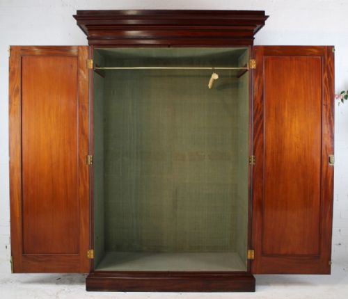 VICTORIAN MAHOGANY TWO DOOR DEEP WARDROBE - ADDITIONAL PHOTO 10