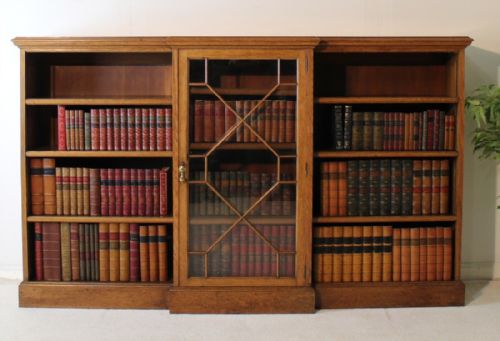 VICTORIAN BREAKFRONT OAK FLOOR BOOKCASE 4FT HIGH - ADDITIONAL PHOTO 1