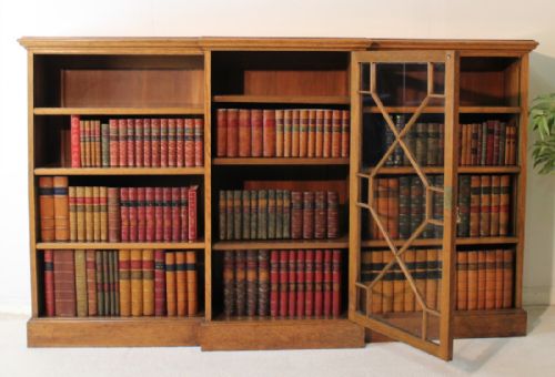 VICTORIAN BREAKFRONT OAK FLOOR BOOKCASE 4FT HIGH - ADDITIONAL PHOTO 11