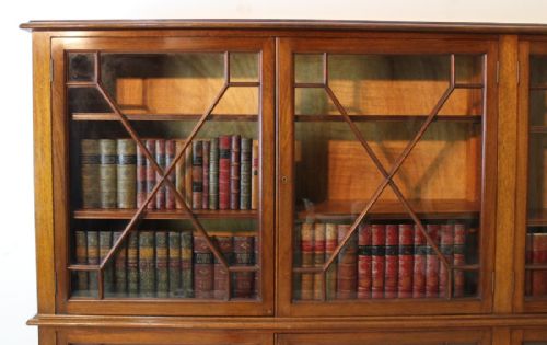 ANTIQUE MAHOGANY ASTRAGAL GLAZED FLOOR BOOKCASE C1900 - ADDITIONAL PHOTO 4