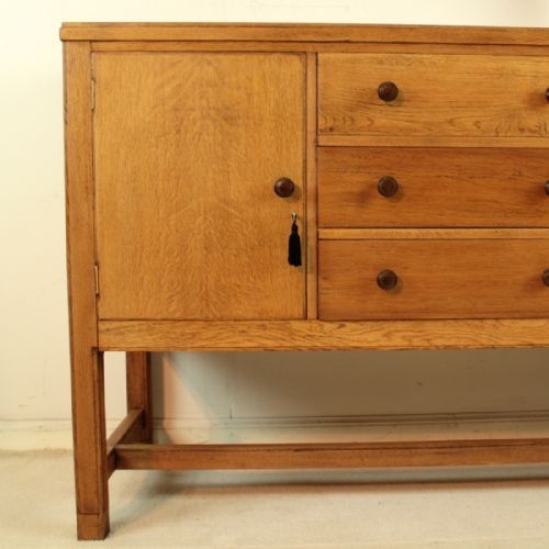 ARTS CRAFTS OAK COTSWOLDHEALS STYLE SIDEBOARD BY MORRIS CO - ADDITIONAL PHOTO 3