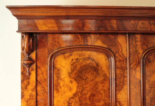 WILLIAM IV BURR WALNUT FITTED WARDROBE - ADDITIONAL PHOTO 4