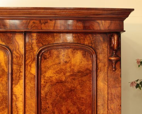 WILLIAM IV BURR WALNUT FITTED WARDROBE - ADDITIONAL PHOTO 5