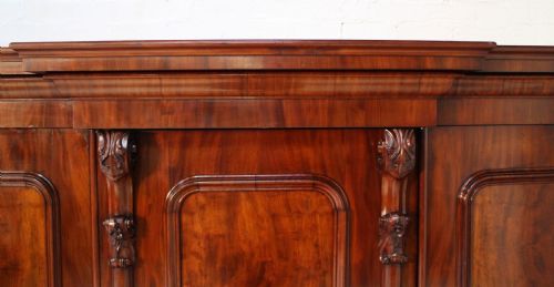 VICTORIAN MAHOGANY THREE DOOR BREAKFRONT WARDROBE - ADDITIONAL PHOTO 5