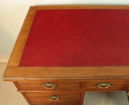LATE VICTORIAN WALNUT PEDESTAL DESK C1880 - ADDITIONAL PHOTO 19