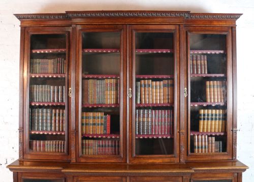 LARGE VICTORIAN OAK BREAKFRONT BOOKCASE ATTRIBUTED TO MAPLE CO - ADDITIONAL PHOTO 3