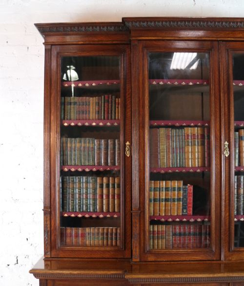 LARGE VICTORIAN OAK BREAKFRONT BOOKCASE ATTRIBUTED TO MAPLE CO - ADDITIONAL PHOTO 6
