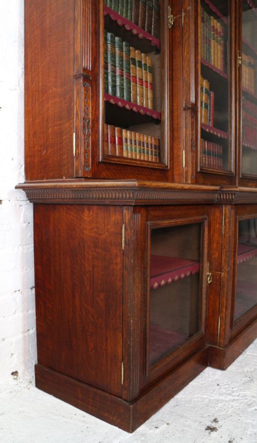 LARGE VICTORIAN OAK BREAKFRONT BOOKCASE ATTRIBUTED TO MAPLE CO - ADDITIONAL PHOTO 26