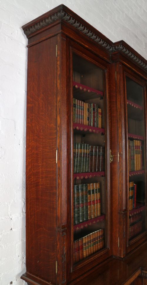 LARGE VICTORIAN OAK BREAKFRONT BOOKCASE ATTRIBUTED TO MAPLE CO - ADDITIONAL PHOTO 27