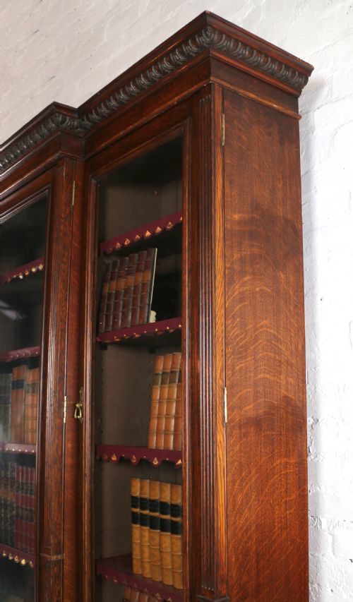 LARGE VICTORIAN OAK BREAKFRONT BOOKCASE ATTRIBUTED TO MAPLE CO - ADDITIONAL PHOTO 28