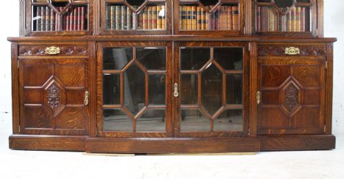 MAPLE CO LARGE VICTORIAN OAK BREAKFRONT BOOKCASE - ADDITIONAL PHOTO 2