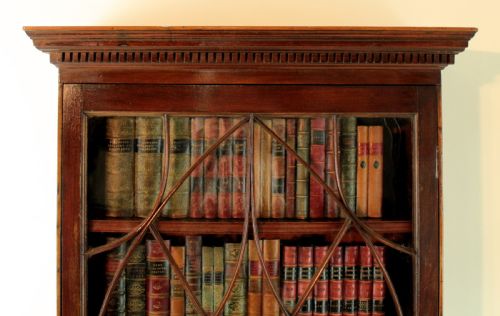 19TH CENTURY NARROW MAHOGANY ASTRAGAL GLAZED BOOKCASE ON CHEST - ADDITIONAL PHOTO 2