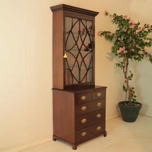 19TH CENTURY NARROW MAHOGANY ASTRAGAL GLAZED BOOKCASE ON CHEST - ADDITIONAL PHOTO 15