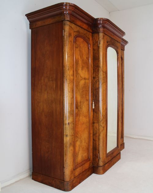 VICTORIAN WALNUT BREAKFRONT FITTED WARDROBE - ADDITIONAL PHOTO 28