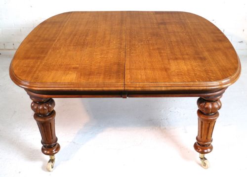 VICTORIAN OAK EXTENDING DINING TABLE 3 LEAVES 10FTSEATS 12 - ADDITIONAL PHOTO 14