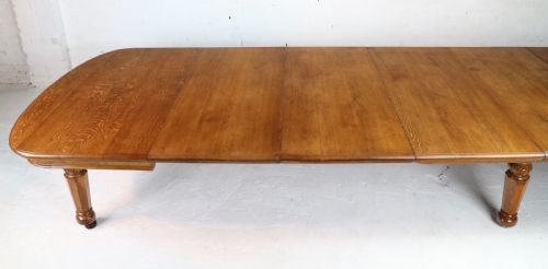 EARLY VICTORIAN EXTRA WIDE 20FT OAK EXTENDING DINING TABLE 7 LEAVES - ADDITIONAL PHOTO 9
