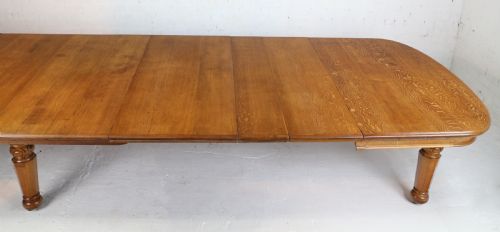 EARLY VICTORIAN EXTRA WIDE 20FT OAK EXTENDING DINING TABLE 7 LEAVES - ADDITIONAL PHOTO 10