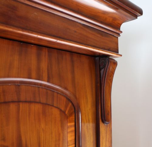 WILLIAM IV MAHOGANY THREE DOOR FITTED WARDROBE C1830 - ADDITIONAL PHOTO 11