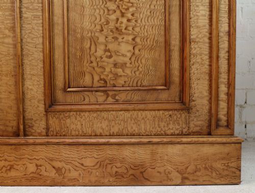 SCOTTISH WILLIAM IV FIGURED ELM TWO DOOR FITTED WARDROBE C1830 - ADDITIONAL PHOTO 10