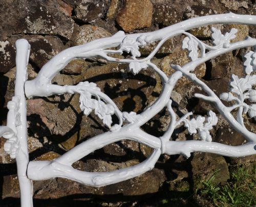 A PAIR OF VICTORIAN CAST IRON SERPENT TWIG PATTERN GARDEN SEATSBENCHES - ADDITIONAL PHOTO 9