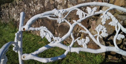 A PAIR OF VICTORIAN CAST IRON SERPENT TWIG PATTERN GARDEN SEATSBENCHES - ADDITIONAL PHOTO 10