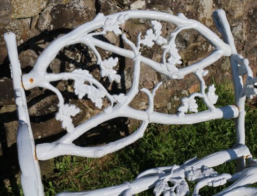 A VICTORIAN CAST IRON SERPENT TWIG PATTERN GARDEN SEAT OR BENCH CIRCA 1860 - ADDITIONAL PHOTO 4