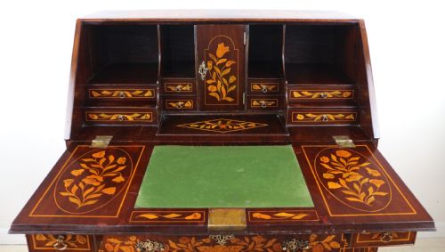 DUTCH MARQUETRY BOMB BUREAU 19TH CENTURY - ADDITIONAL PHOTO 17