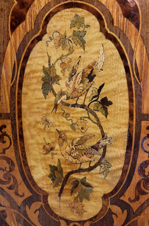 VICTORIAN MARQUETRY INLAID CIRCULAR CENTRE TABLE - ADDITIONAL PHOTO 17