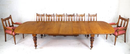 EARLY VICTORIAN OAK EXTENDING DINING TABLE 5 LEAVES 12 FT - ADDITIONAL PHOTO 2