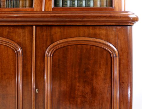 VICTORIAN MAHOGANY THREE DOOR BOOKCASE - ADDITIONAL PHOTO 10