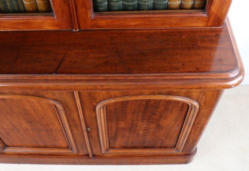 VICTORIAN MAHOGANY THREE DOOR BOOKCASE - ADDITIONAL PHOTO 14