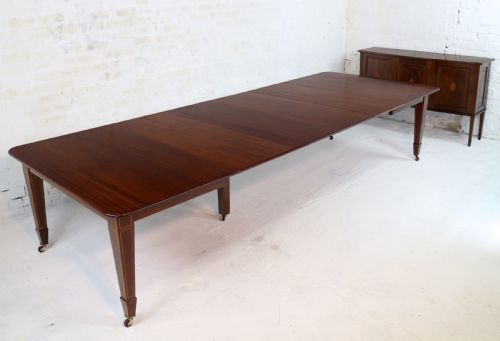 ANTIQUE MAHOGANY EXTENDING DINING TABLE WITH FOUR LEAVES LEAF HOLDER BY JAMES GARVIE SONS ABERDEEN - ADDITIONAL PHOTO 1