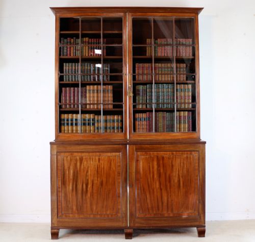 regency mahogany bookcase cabinet - CATEGORY: ANTIQUE BOOKCASES - DATED REGENCY
