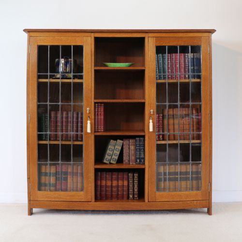 ARTS CRAFTS OAK BOOKCASE CABINET ATTRIBUTED TO LIBERTY CO - ADDITIONAL PHOTO 1
