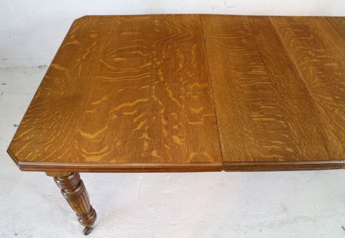 VICTORIAN OAK DINING TABLE 2 LEAVES 6FT 10SEATS 8 - ADDITIONAL PHOTO 10