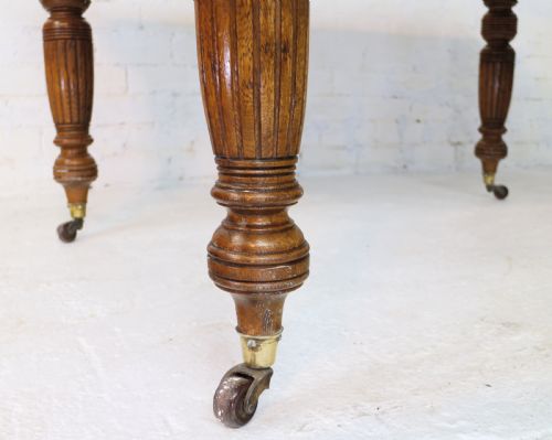 VICTORIAN OAK DINING TABLE 2 LEAVES 6FT 10SEATS 8 - ADDITIONAL PHOTO 20