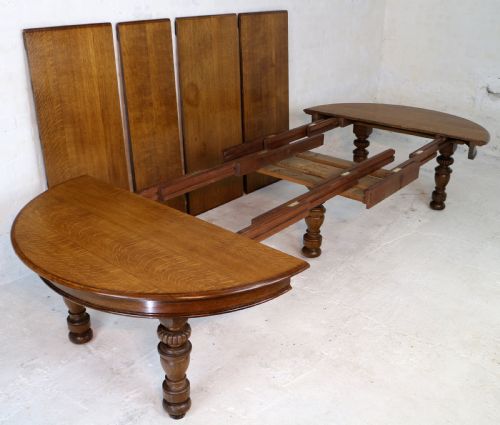 VICTORIAN OAK ROUND EXTENDING DINING TABLE 4 LEAVES 12 12FTSEATS 1214 BY GILLOWS - ADDITIONAL PHOTO 6