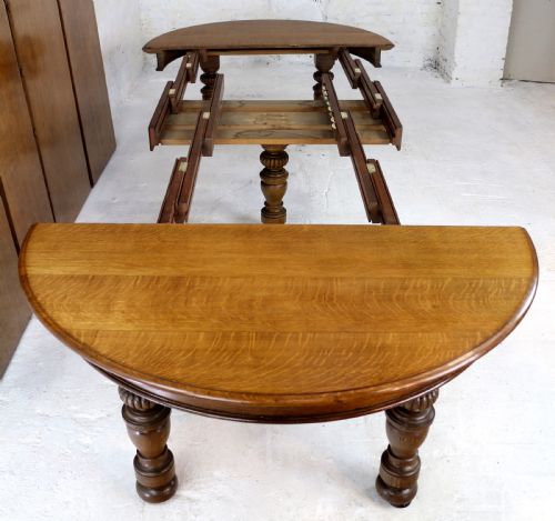 VICTORIAN OAK ROUND EXTENDING DINING TABLE 4 LEAVES 12 12FTSEATS 1214 BY GILLOWS - ADDITIONAL PHOTO 7