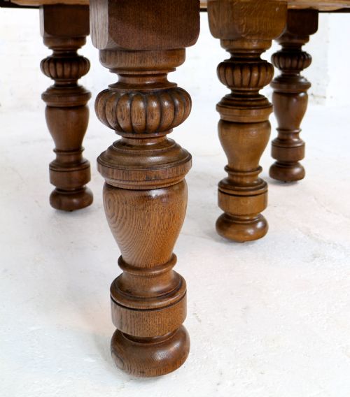 VICTORIAN OAK ROUND EXTENDING DINING TABLE 4 LEAVES 12 12FTSEATS 1214 BY GILLOWS - ADDITIONAL PHOTO 25