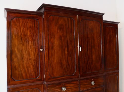 REGENCY MAHOGANY GENTLEMANS BREAKFRONT LINEN PRESS WARDROBE - ADDITIONAL PHOTO 1