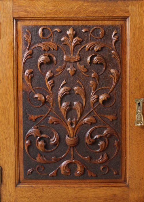 VICTORIAN ART NOUVEAU OAK BREAKFRONT BOOKCASE ATTRIBUTED TO MAPLE CO - ADDITIONAL PHOTO 8