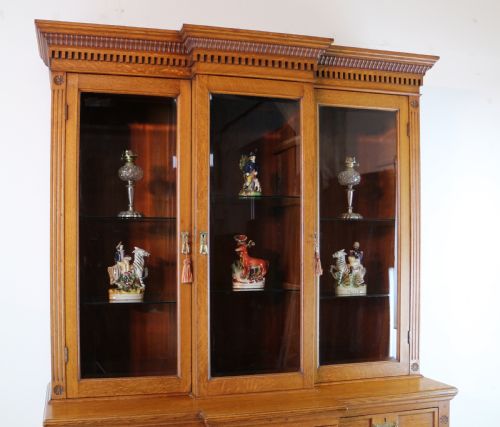 VICTORIAN ART NOUVEAU OAK BREAKFRONT BOOKCASE ATTRIBUTED TO MAPLE CO - ADDITIONAL PHOTO 26