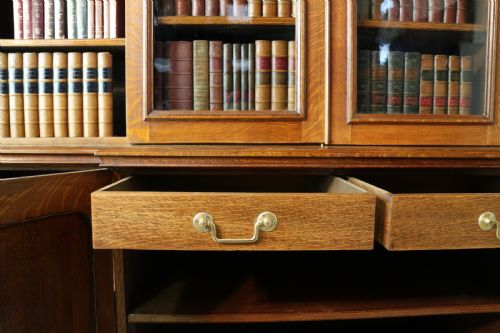 WILLIAM IV OAK BREAKFRONT BOOKCASE - ADDITIONAL PHOTO 20